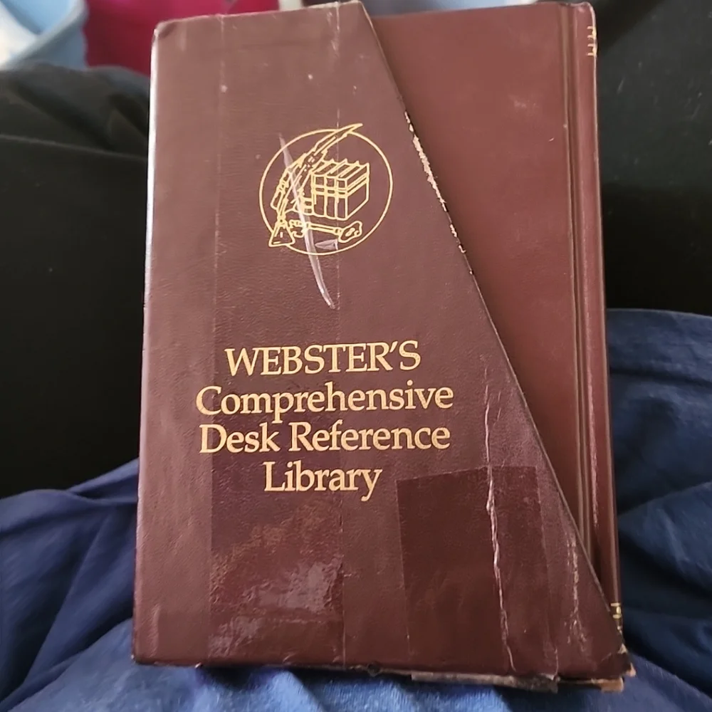 Webster's Comprehensive Desk Reference Library - Picture 2 of 6